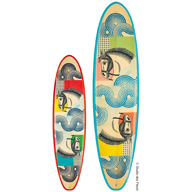 SURF BOARD