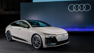 グランドツアラーにおけるEV時代の新基準。エレガンスと実力が融合した「アウディ A6／S6 e-tron」