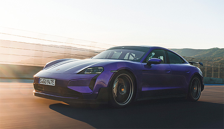 PORSCHE Taycan