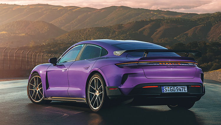 PORSCHE Taycan