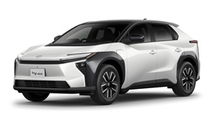 静かに深化する電動SUV。「トヨタ bZ4X」が示す“使えるBEV”の新基準