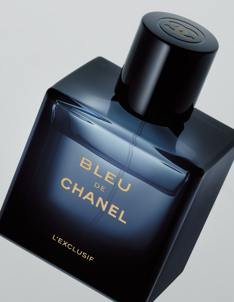 CHANELのフレグランス「ブルー ドゥ シャネル レゼクスクルジフ」
