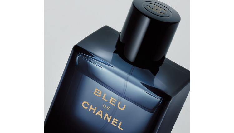 ファッションも香りも旬を纏いたい〈ブルー ドゥ シャネル レゼクスクルジフ〉