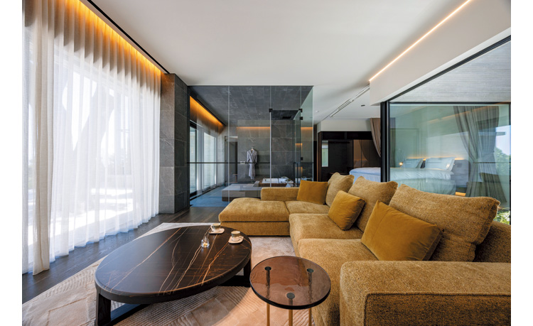 HOTEL 白林 HAKODATE