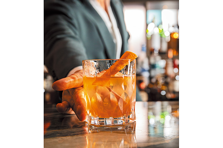 カクテル「ビックファットオールドファッションド」