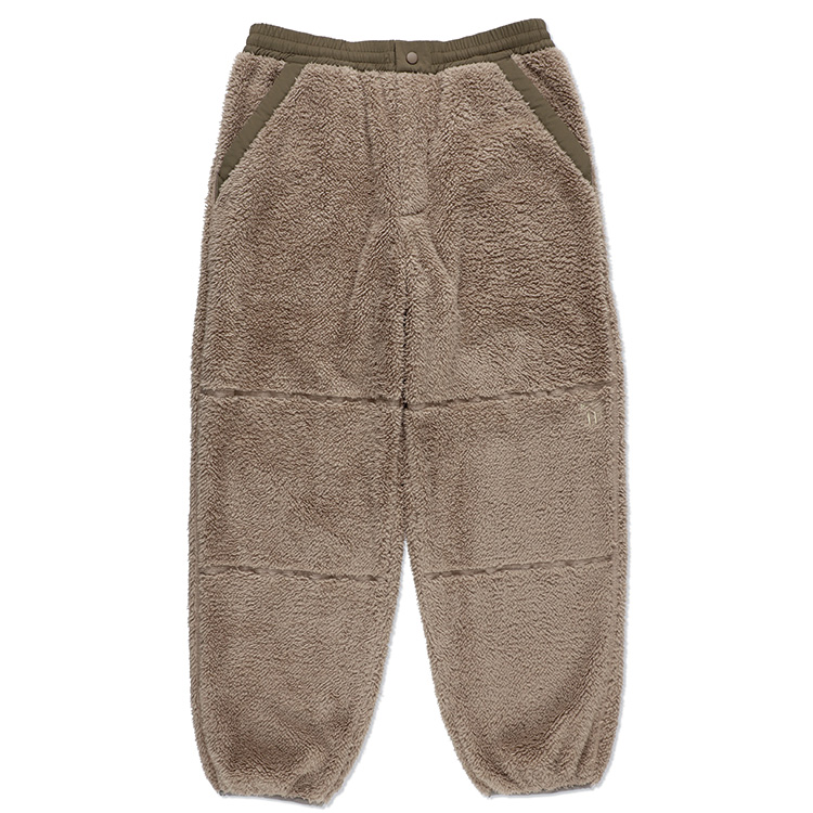 <p>SHAGGY FLEECE PANTS：2万2000円</p>
