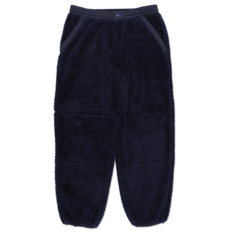 <p>SHAGGY FLEECE PANTS：2万2000円</p>
