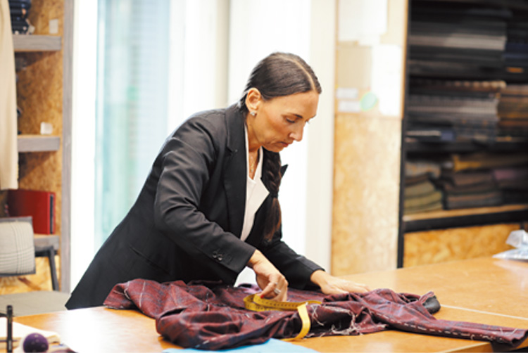 クリスティーナ氏はジジの生前から仕立て学校に通った