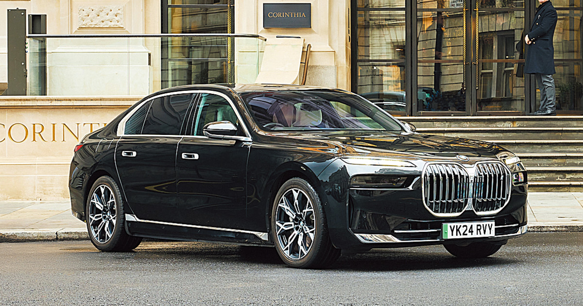 BMW i7 後席こそ、このEVの主役 | MEN'S EX ONLINE |