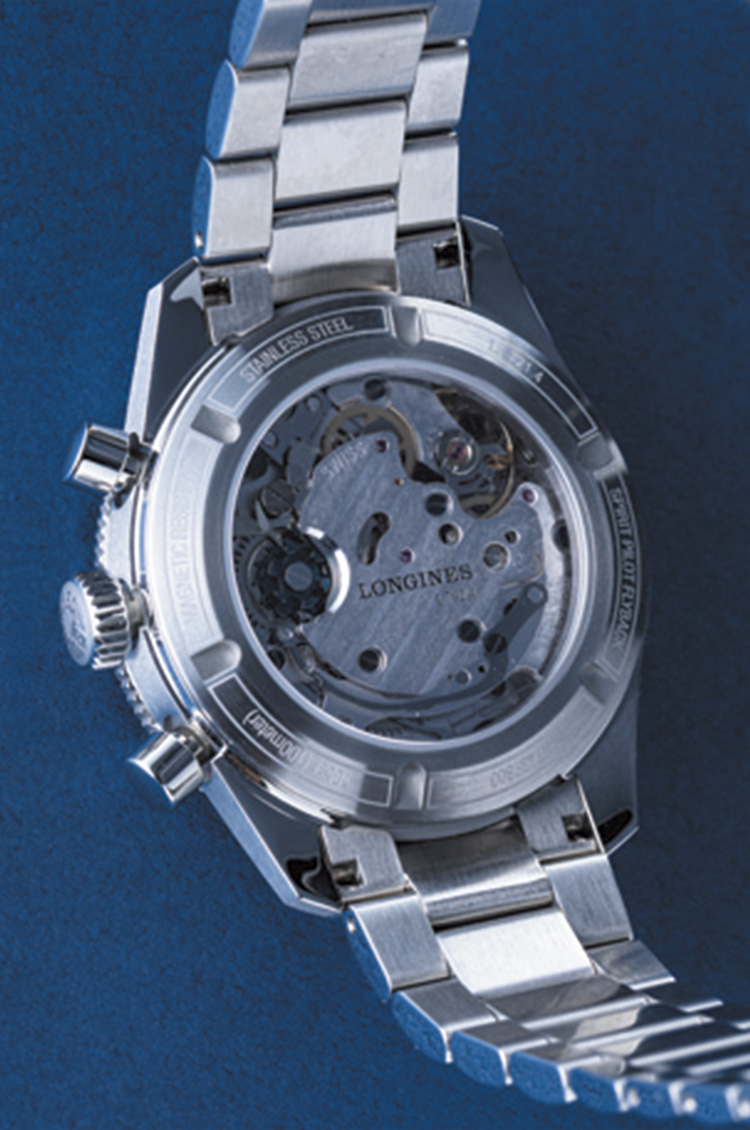 自動巻きキャリバーL888.4を搭載