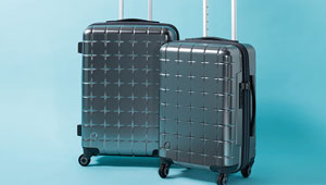 出張の新・相棒！究極の２in１、出張を変えるプロテカの「360G4 METALLIC 2」