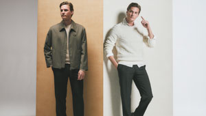 無彩色ゆえに万能！ブラックパンツは季節不問でフル活用。