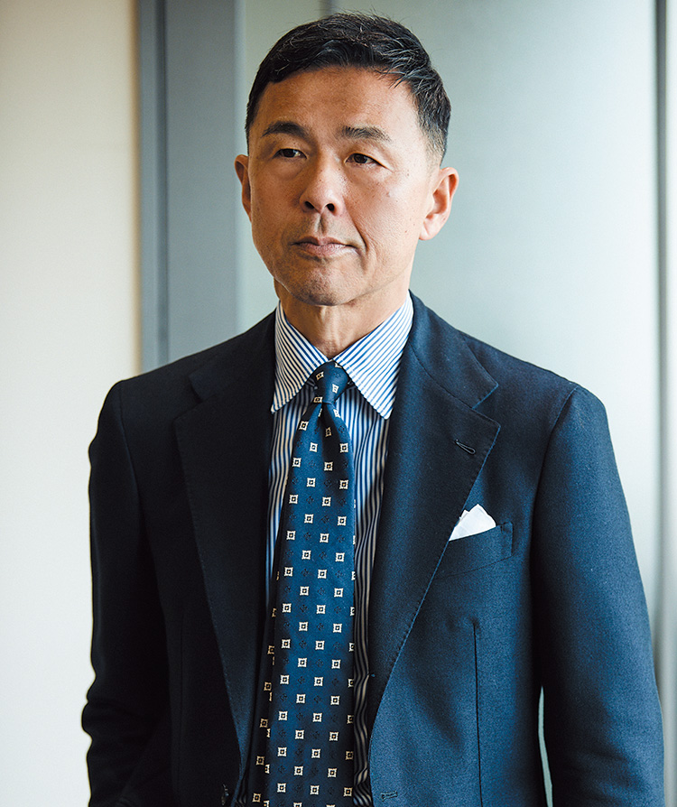 【Autumn】重厚感のあるジャカードタイで、秋らしいシックさを表現