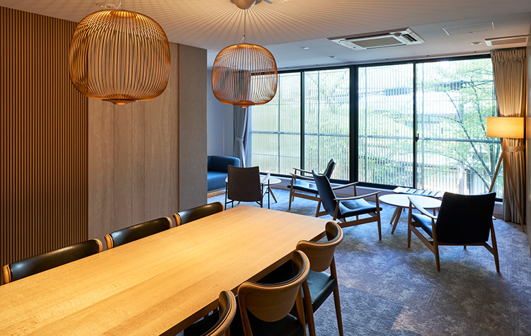 宿泊者専用ラウンジ「辻 -tsuji-」