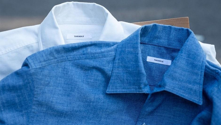 ドレスの品格とワークの男気。そのバランスが今の気分！　「ザソール」×「シップス」のワンピースカラーシャツが登場