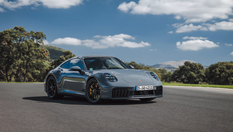 変わらないことが、価値になる〈ポルシェ911〉